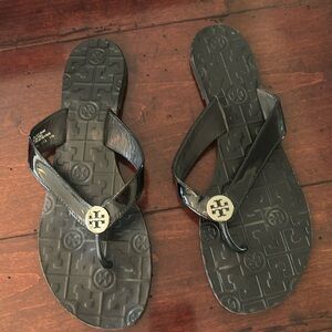 Tory Burch black patent thong sandals